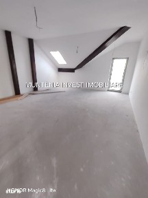 Oportunitate! Casă spațioasă, zona centrală - Pitești