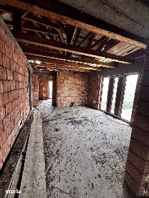 Casa 5 camere 173 mp-3 balcoane-terasa-garaj-Beclean