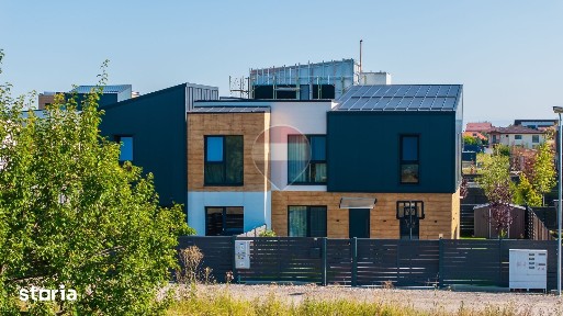 Casă / Vilă cu 4 camere de vânzare în zona Ghimbav Livada