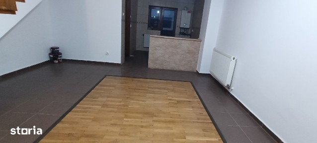 Casă duplex 5 camere/Sălaj Rahova