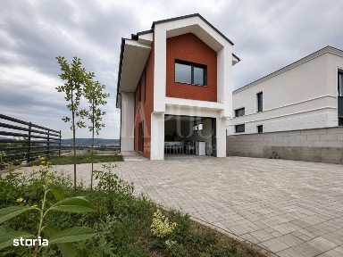 Casa 4 camere de vanzare in Sopor, Cluj Napoca