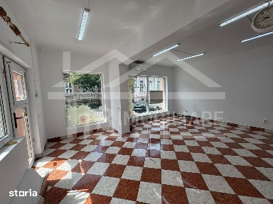 Spatiu comercial, 50 mp, vad pietonal, Zona Revolutiei