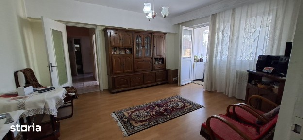Mioritei (Restaurant Miorita)-3 camere /68 mp /etaj 1 /centrala / PVC