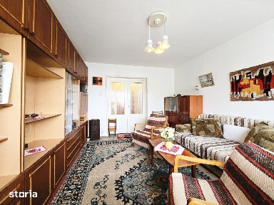 Apartament 3 camere decomandat cu centrala - Poetului