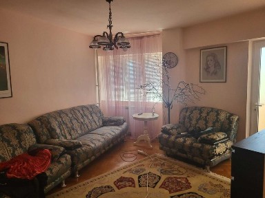 Apartament 2 cam ultracentral Braila