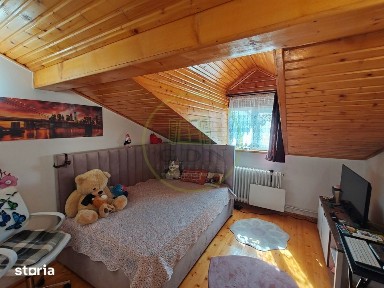 Apartament spatios de vanzare, in imediata apropiere a Parcului Sub Ar