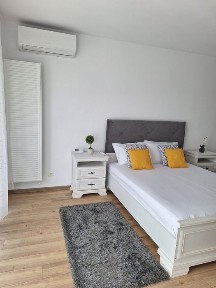 Proprietar închiriez garsonieră cu loc de parcare în ansamblu Moghioroș Park Residence