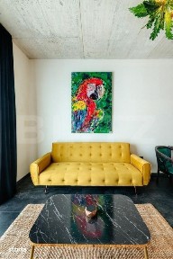 Apartament cu doua camere semidecomandat, parcare proprie, zona centra