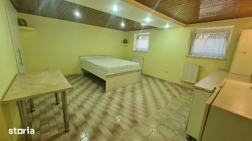 Garsonieră la casă zona Milea