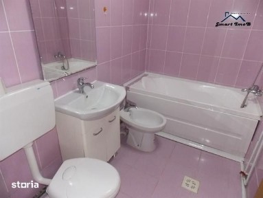 Mansarda 5 camere zona Vasile Aaron