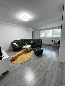 Apartament 2 camere, centrala proprie, 15 min de Facultatea de Medicina UVVG, zona cu supermarketuri si transport in comun