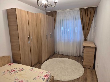 Închiriez apartament cu 2 camere, zona Piața mică, Universitatea Ștefan cel Mare, Albina