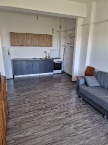 Inchiriez apt 2 camere dec.