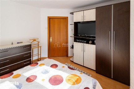 Vila 7 camere - Babana - Arges - teren 4391 mp - fara comision la cump