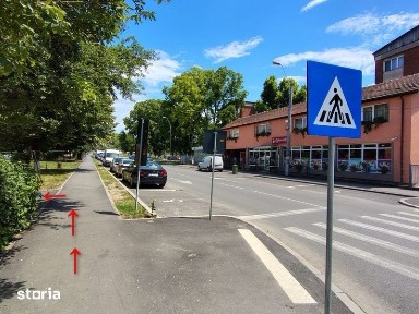 Apartament 3 camere de vanzare,zona buna renovat