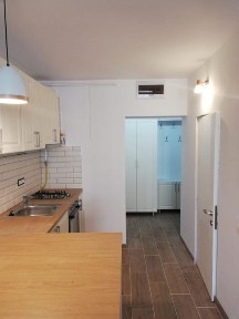 Apartament nou renovat, imediat langa UMF