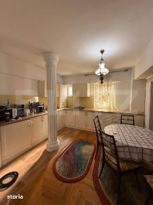 Apartament 3 camere, decomandat, Zona Mall, Et 2