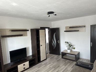 De închiriat: Apartament 2 camere -complet utilat - centrală proprie - Craiovita