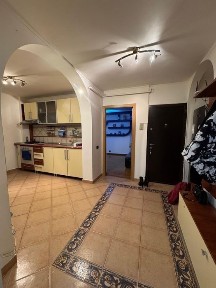 Vand apartament 3 camere