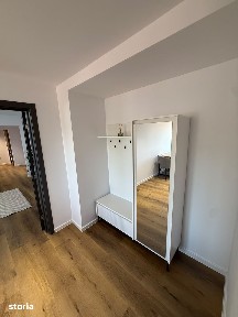 Apartament Recent renovat bloc Lama