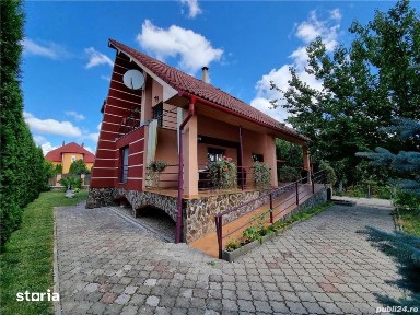 Casa individuala, 6 camere, 300 mp., teren 1150 mp., zona Libertatii.