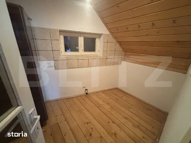 Casa de vanzare, 77 mp, teren 10 ari, zona Viile Satu Mare