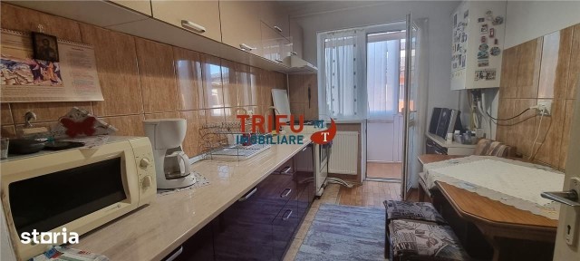 Apartament Deosebit cu 4 Camere de Vanzare in Cetate!