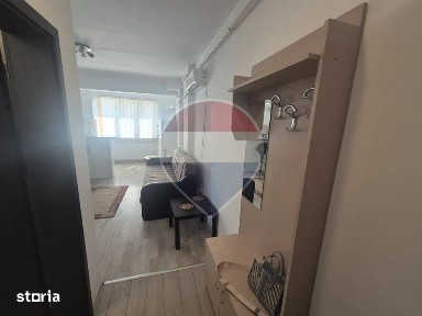 Apartament 3 camere | Semidecomandat | Centru | 500 €/lună