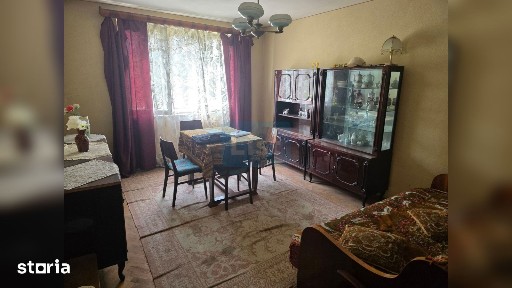 Vand apartament cu 2 camere