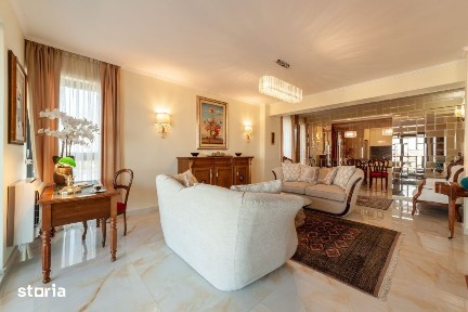 Apartament ultracentral - 3 camere, 167 mp, 2 terase, 2 locuri de parc