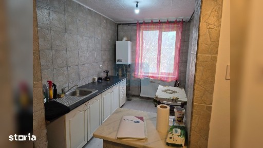 Vând apartament 2 camere, Craiovei