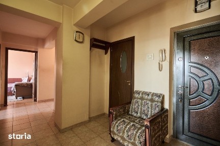 Vand/Schimb Apartament 3 camere ultracentral cu Apartament 2 camere+di