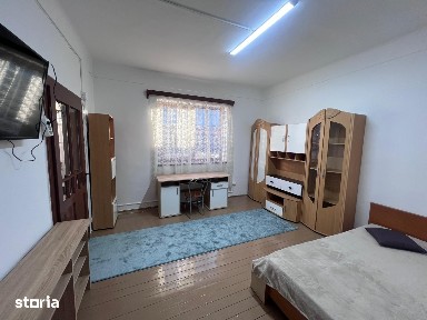 Apartament de inchiriat-in zona foarte buna