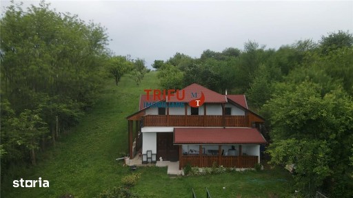 Casa de vanzare in Alba Iulia 5 camere 2300 mp teren