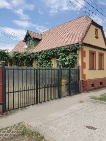 Vând casă în Cristian