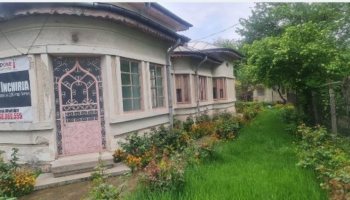 Casa de Vanzare 180 mp, 600 teren Rm Sarat - spatiu comercial