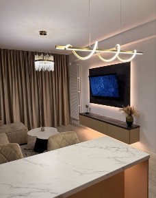 Inchiriez apartament de lux 2 camere + parcare subterana + boxa