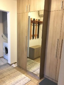 Inchiriez apartament 2 camere zona Piata Alexandru cel Bun