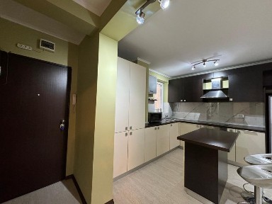 Dau in chirie de catre proprietar, apartament 2 camere pe pietonala.