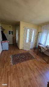 Casa cu 2 camere, 76 mp., curte si gradina in zona LMV
