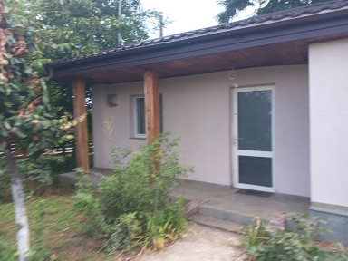 Vând casă plus anexa
