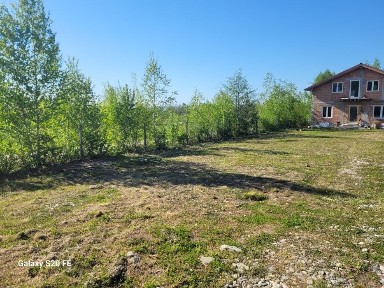 Vând casă pe Valea Avrigului,teren 1000 m