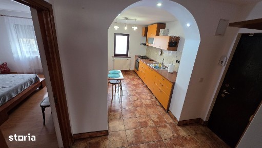 Ofer spre inchiriere ap cu 4 camere zona BRD