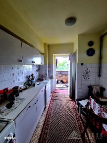 Apartament cu 3 camere decomandat zona Piata Zorilor etaj 1