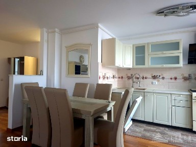 Apartament 3 camere de vanzare, spatios, parcare subterana, Zorilor Cl