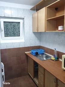 Închiriez ap 2 camere