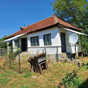 Casa batraneasca de vanzare ideala pentru casa de vacanta, ferma