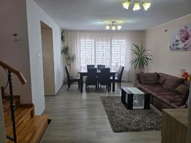 Casa de vanzare - persoana fizica - posibilitate vanzare in 2 rate (acte - notar)