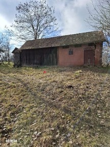 Casa cu anexe gospodaresti