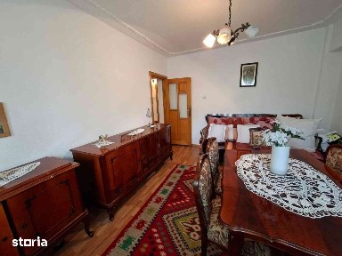 Vând apartament 2 camere Primăverii